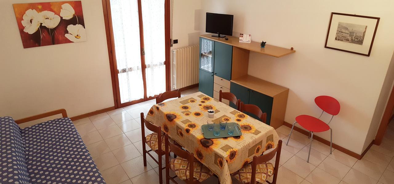 Residence Monaco Appartamenti ริมินี ภายนอก รูปภาพ